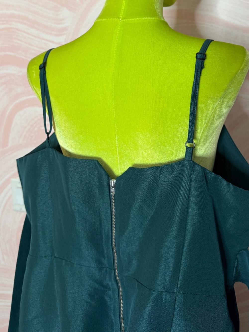 Plus-size jumpsuit - Picture 5 of 6